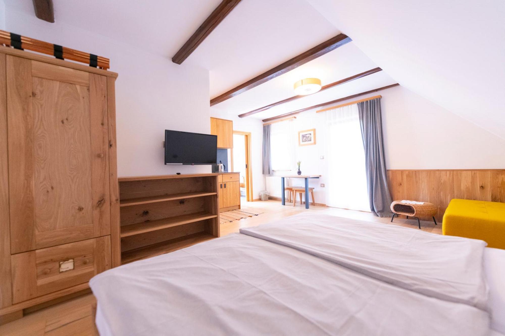 Villa Tourist Farm Zelinc Cerkno Habitación foto